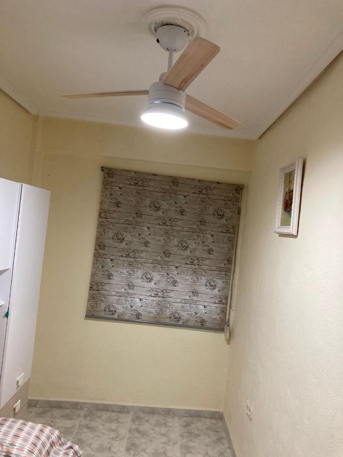 Apartamento A 100 Metros De La Playa Malvarrosa Leilighet Valencia Eksteriør bilde